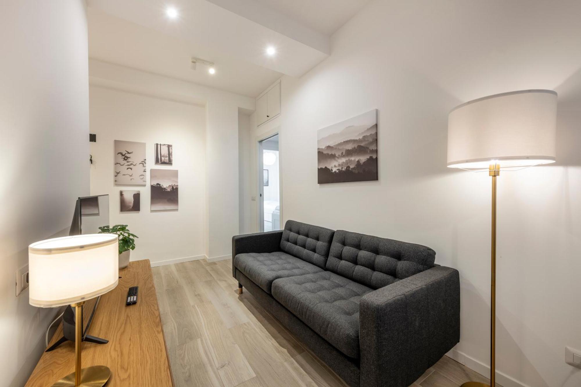 Apartment Caracciolo, 28 - Ampio Per 5, Posizione Perfetta *